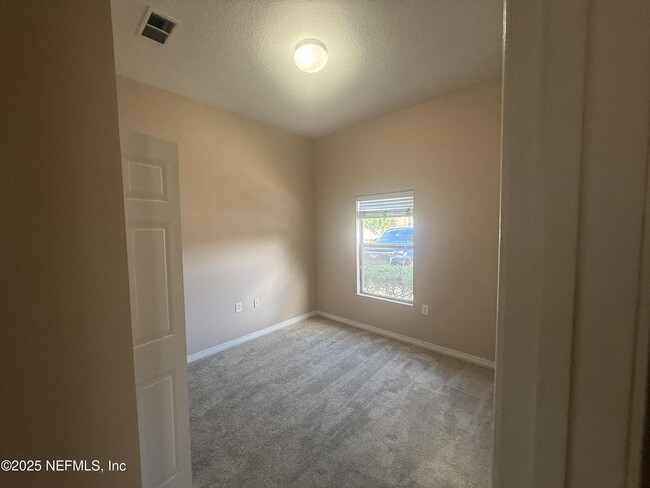 Building Photo - 5150 Playpen Dr