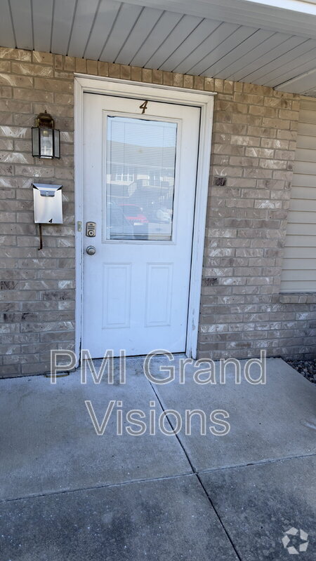 Building Photo - 1308 Arthur Ave