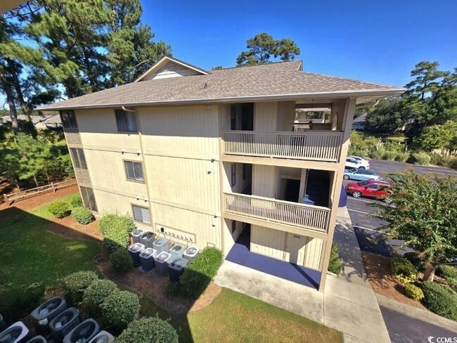 Building Photo - 4107 Pinehurst Cir