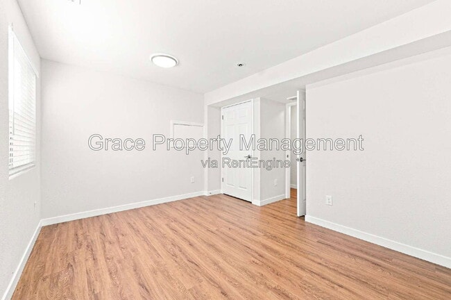 Building Photo - 2230 Andrew Dr