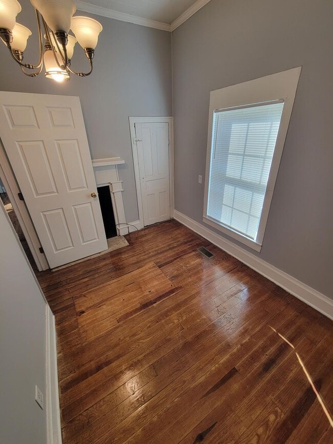 Building Photo - 2 Bedroom/1Bath Home Located  in Burlington, NC! APPLY NOW