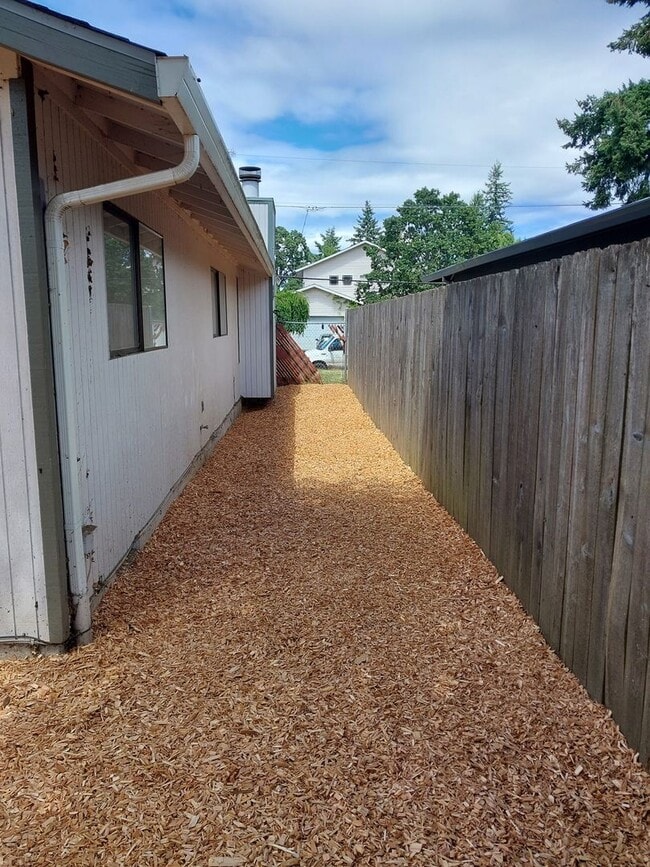 Building Photo - Full of Light—Your Next Home Awaits!