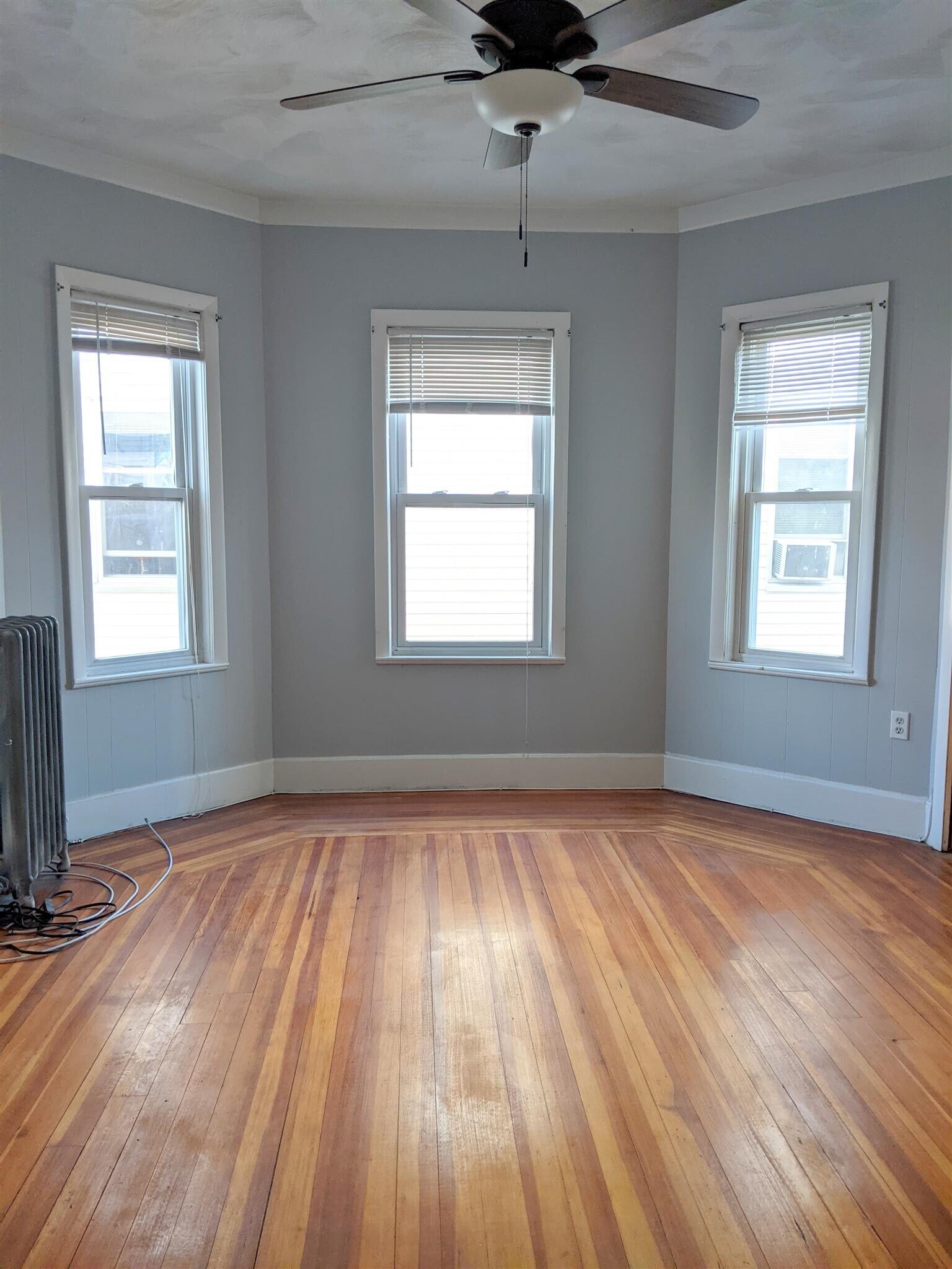 Building Photo - 25 Belknap St