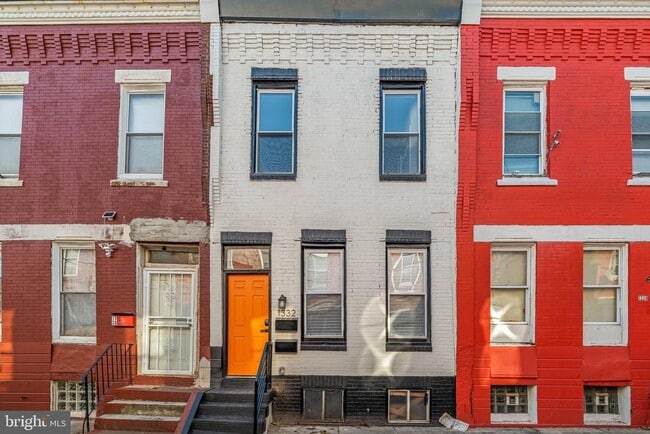 Building Photo - 1332 W Toronto St