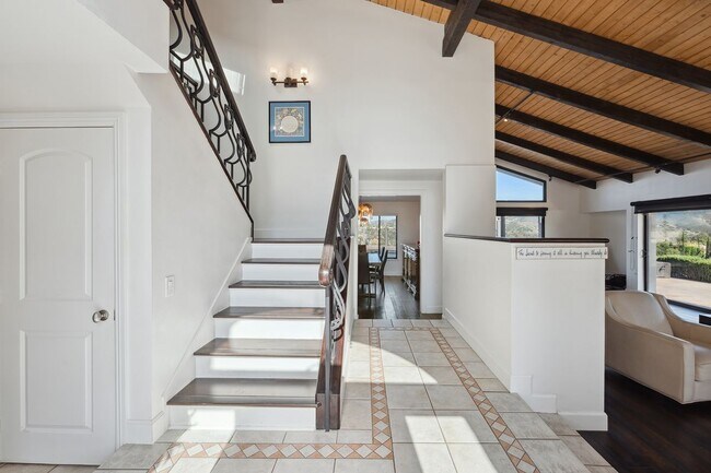 Building Photo - 4372 Park Vicente