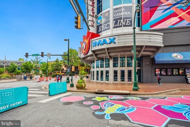 Building Photo - 7607 Eastern Ave NW