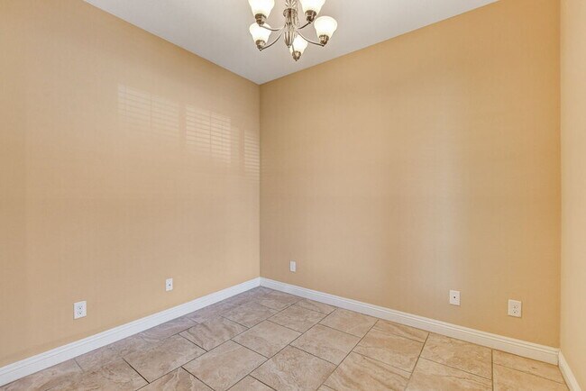 Building Photo - 1074 Fish Pond Ave