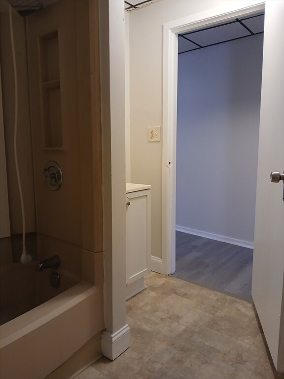 Building Photo - 44 Winter St