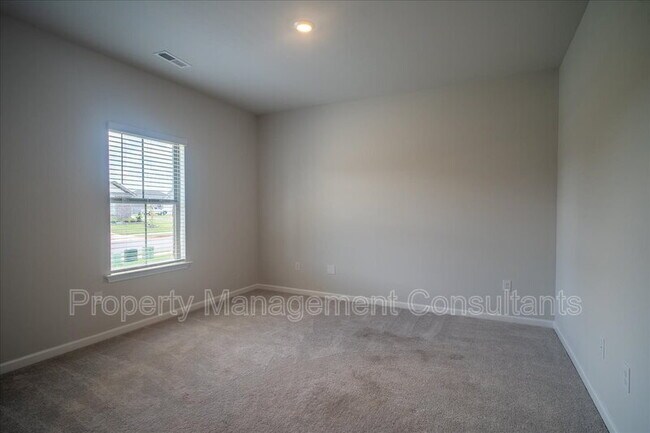 Building Photo - 154 Lillian Farms Blvd