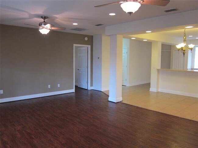 Building Photo - 2602 SW 87th Dr