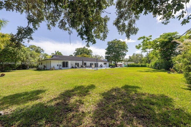 Building Photo - 6875 N Cartee Rd