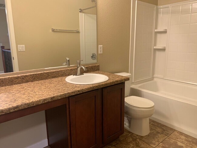 Building Photo - A gorgeous two story 3 bedroom 2.5 bath townhome