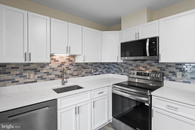 Building Photo - 2846 Chablis Cir