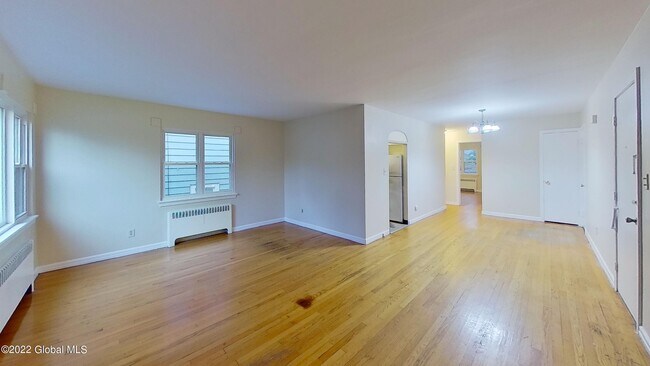 Building Photo - 31 Parkwood St