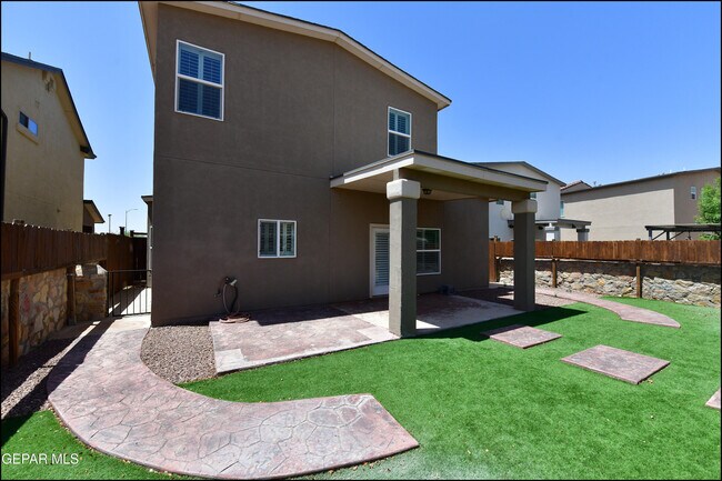 Building Photo - 6933 Copper Town Dr