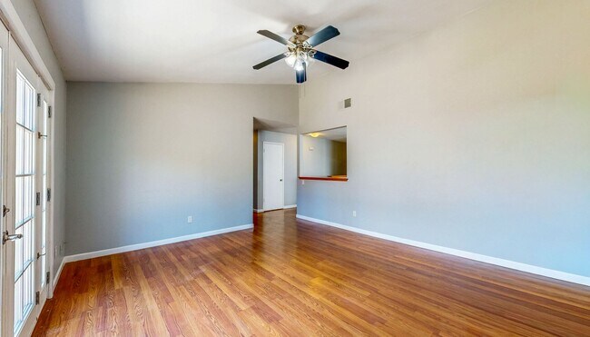 Building Photo - 8690 Lords Manor Way