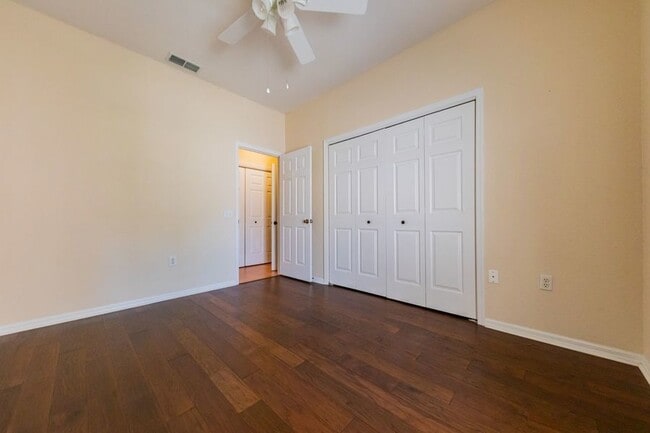Building Photo - 39 Enclave Dr