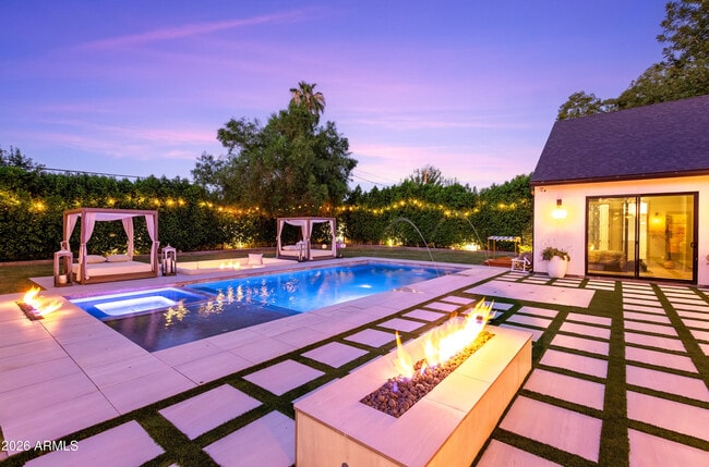 Building Photo - 2912 E Pierson St