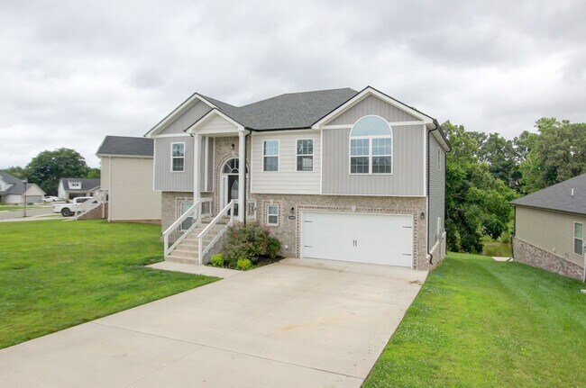 Building Photo - 1092 Barnhill Rd