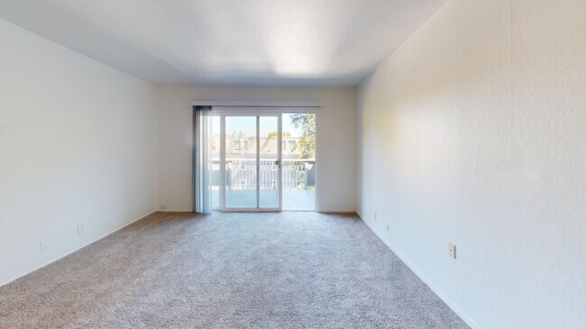 Building Photo - 1829 Lincoln Ave