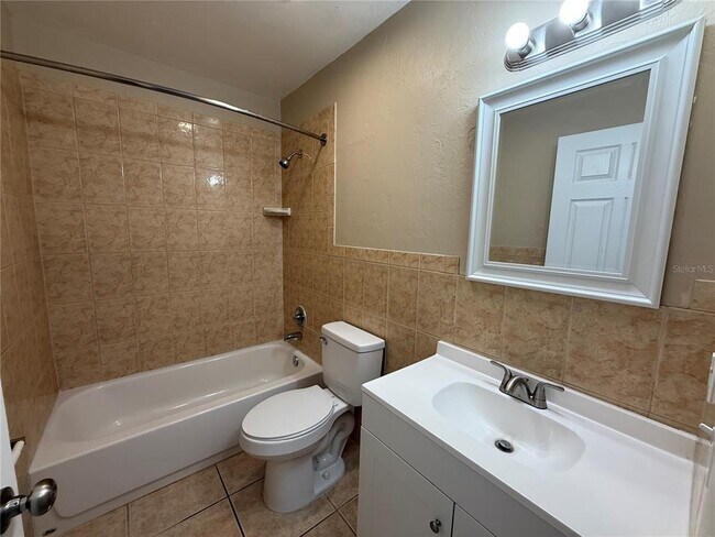 Building Photo - 6104 SW 12 Pl