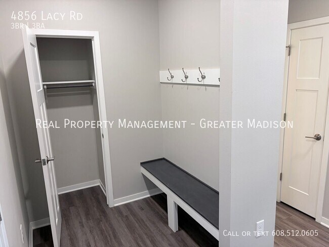 Building Photo - 4856 Lacy Rd
