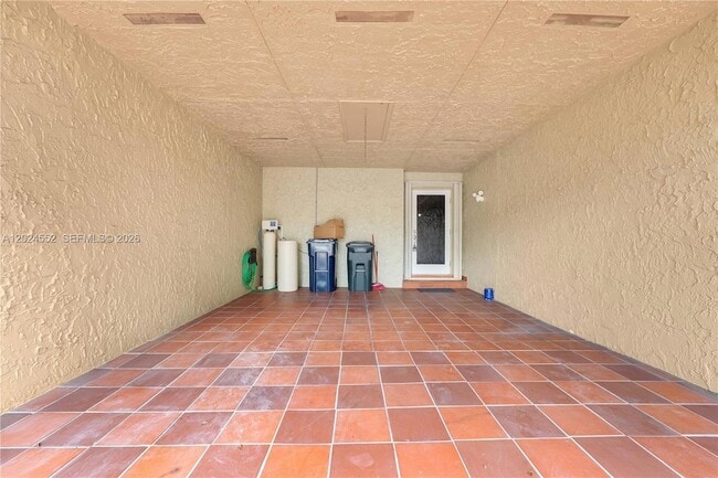 Building Photo - 3719 Estepona Ave