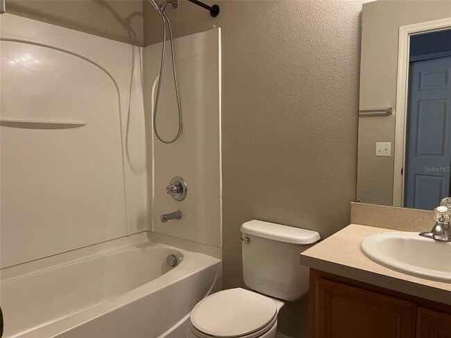 Building Photo - 2031 Searay Shore Dr