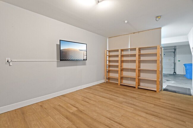 Building Photo - ONE OF THE FINEST LOCATIONS IN RIVERMARK! TASTEFULLY UPDATED | THE PARK PLAN I