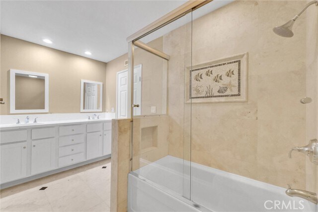 Building Photo - 48 Wetstone