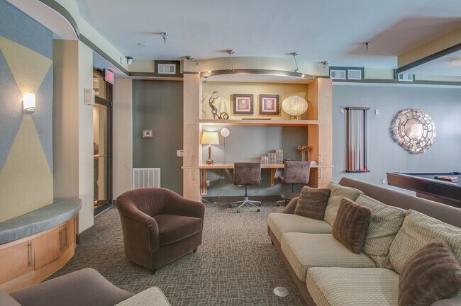 Building Photo - 3000 Vanderbilt Pl