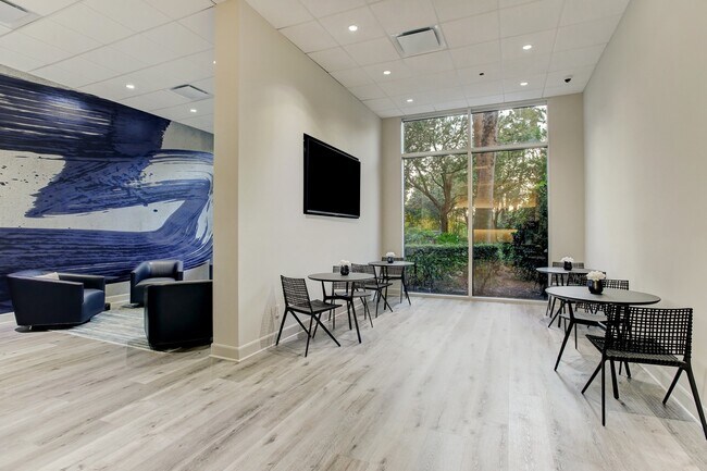 Building Photo - 3333 Allen Pkwy