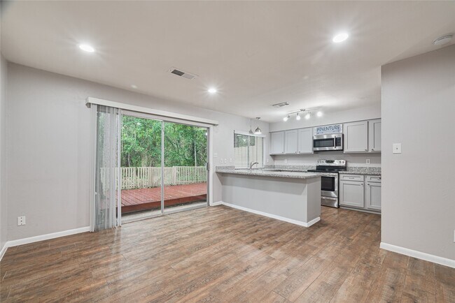 Building Photo - 2425 W Settler's Way