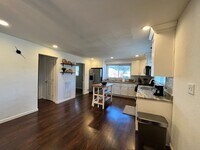 Building Photo - Beautiful one story home in Norfolk