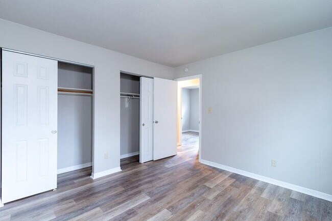 Building Photo - 3821 N Wittfield St