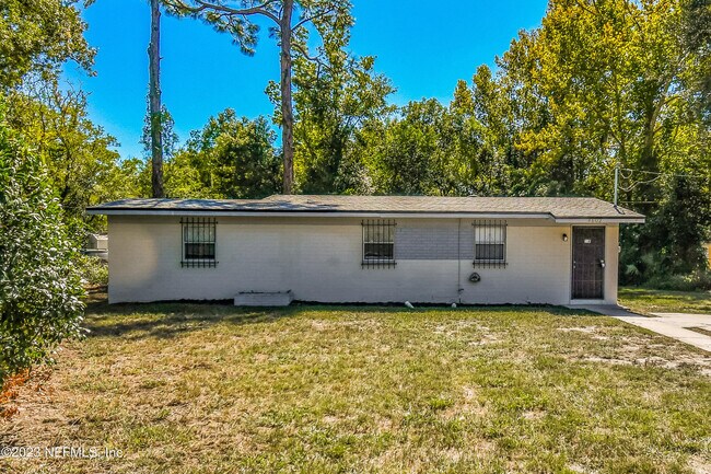 Building Photo - 4602 Roanoke Blvd