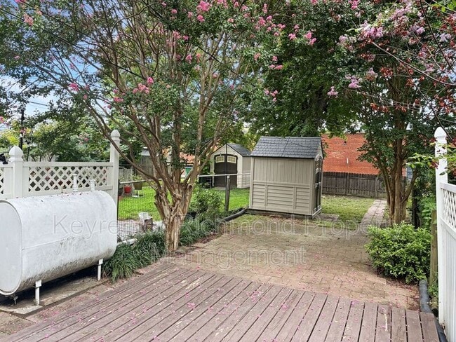 Building Photo - 3022 W Leigh St