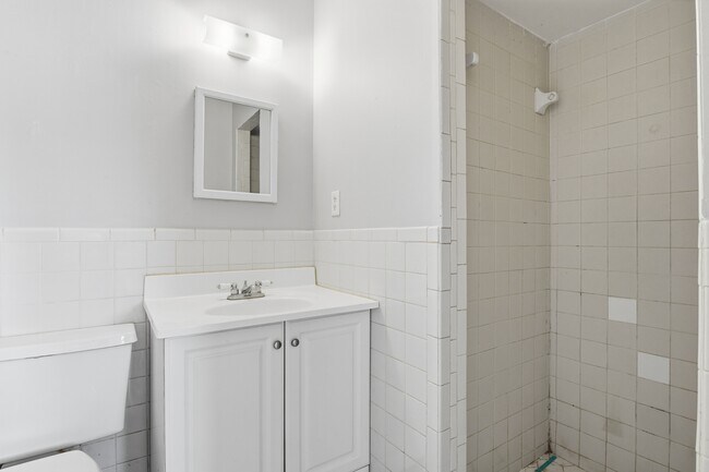 Building Photo - 1130 Alabar Ln