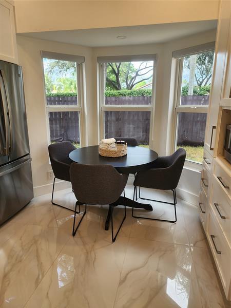 Building Photo - 1303 Seagrape Cir