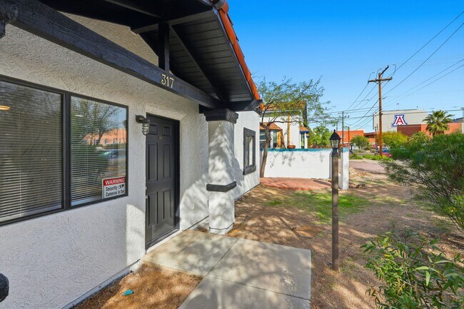 Building Photo - 317 N Vine Ave