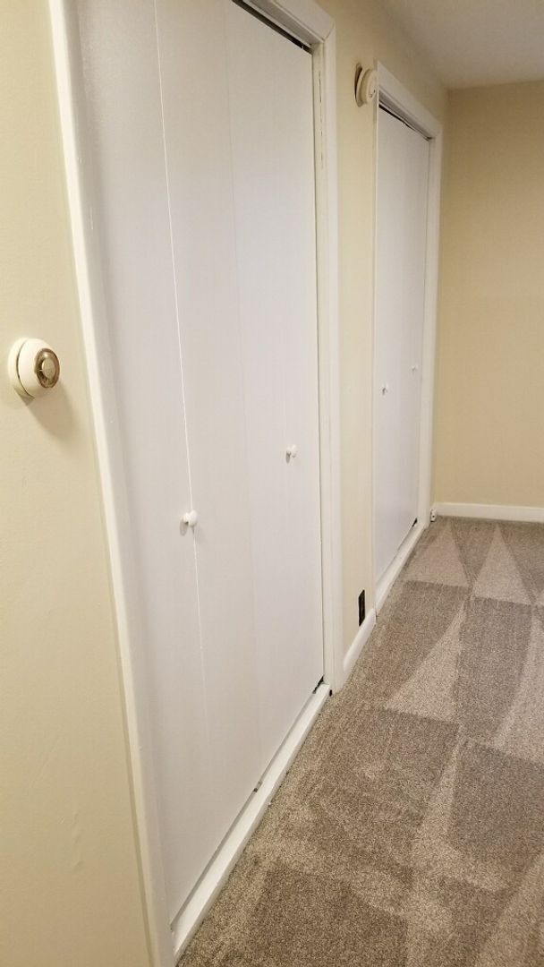Building Photo - Bright & Updated 2-Bedroom, 2-Bath Apartment