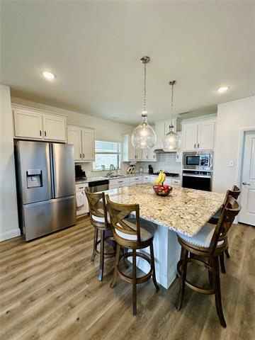 Building Photo - 16601 Hidden Cove Dr
