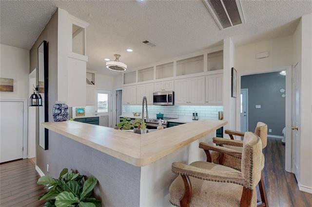 Building Photo - 6135 FM547