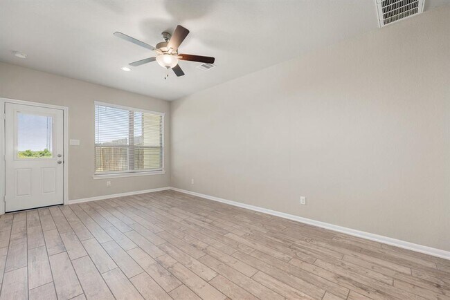 Building Photo - 5206 Pr Ter Ln