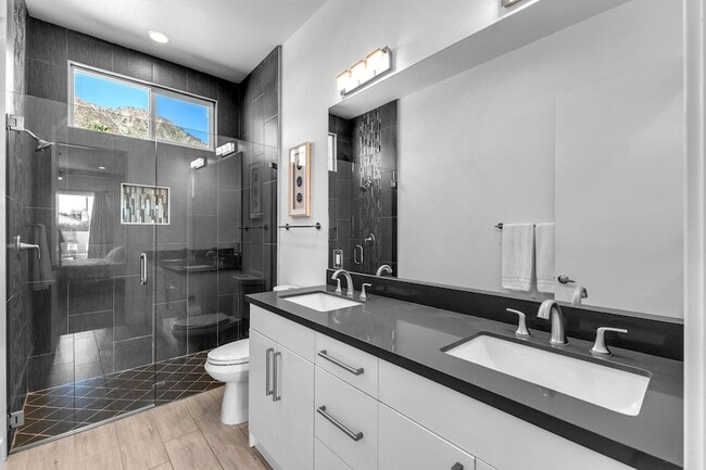 Building Photo - 51855 Avenida Juarez
