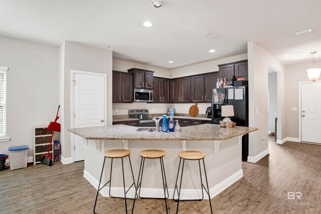 Building Photo - 31820 Calder Ct