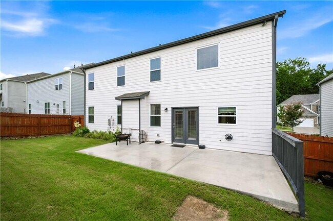 Building Photo - 2053 Hamilton Lake Pkwy