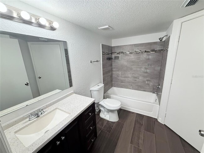 Building Photo - 4105 Tropical Isle Blvd