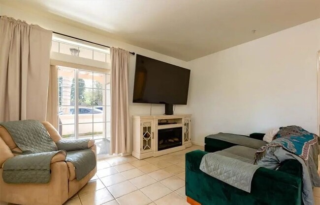 Primary Photo - Santa Maria, CA