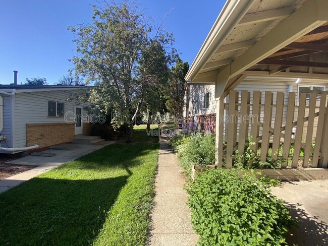 Building Photo - 774 W Cleveland Cir